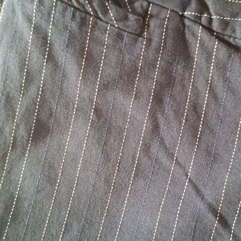 Capris - Picture 4 of 4